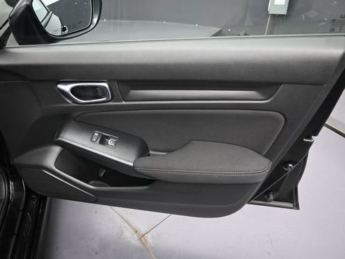 Used 2025 Honda Civic Sport image 28