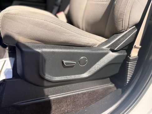 Used 2016 Ford F150 XLT w/ Equipment Group 301A Mid image 18