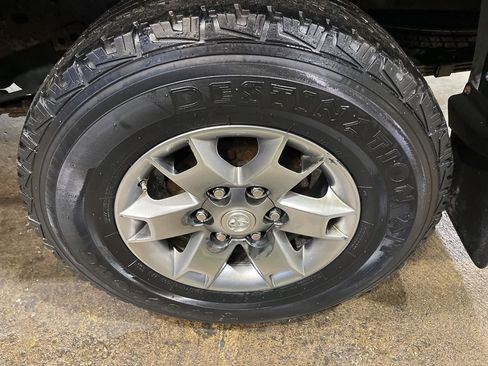 Used 2008 Toyota Tacoma Base image 28