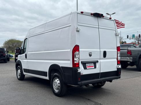 Used 2022 RAM ProMaster 3500 w/ Convenience Group FWD image 5