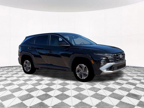 New 2026 Hyundai Tucson Blue SE image 14