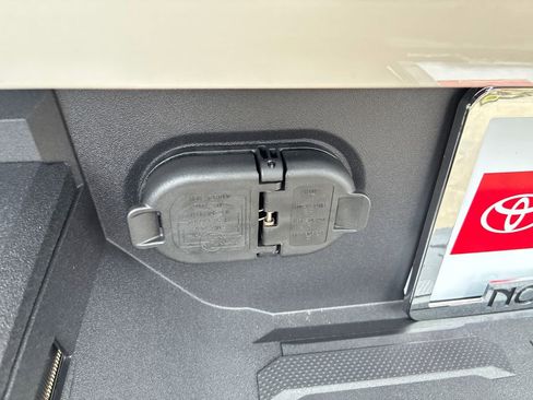 New 2026 Toyota Tundra Limited AWD/4WD image 37