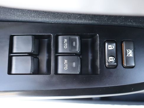 Used 2014 Toyota Tundra Limited image 26