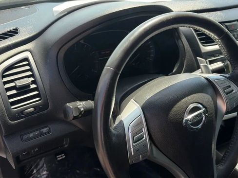 Used 2016 Nissan Altima 2.5 SR FWD image 12