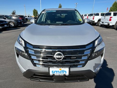 Used 2024 Nissan Rogue SV image 75