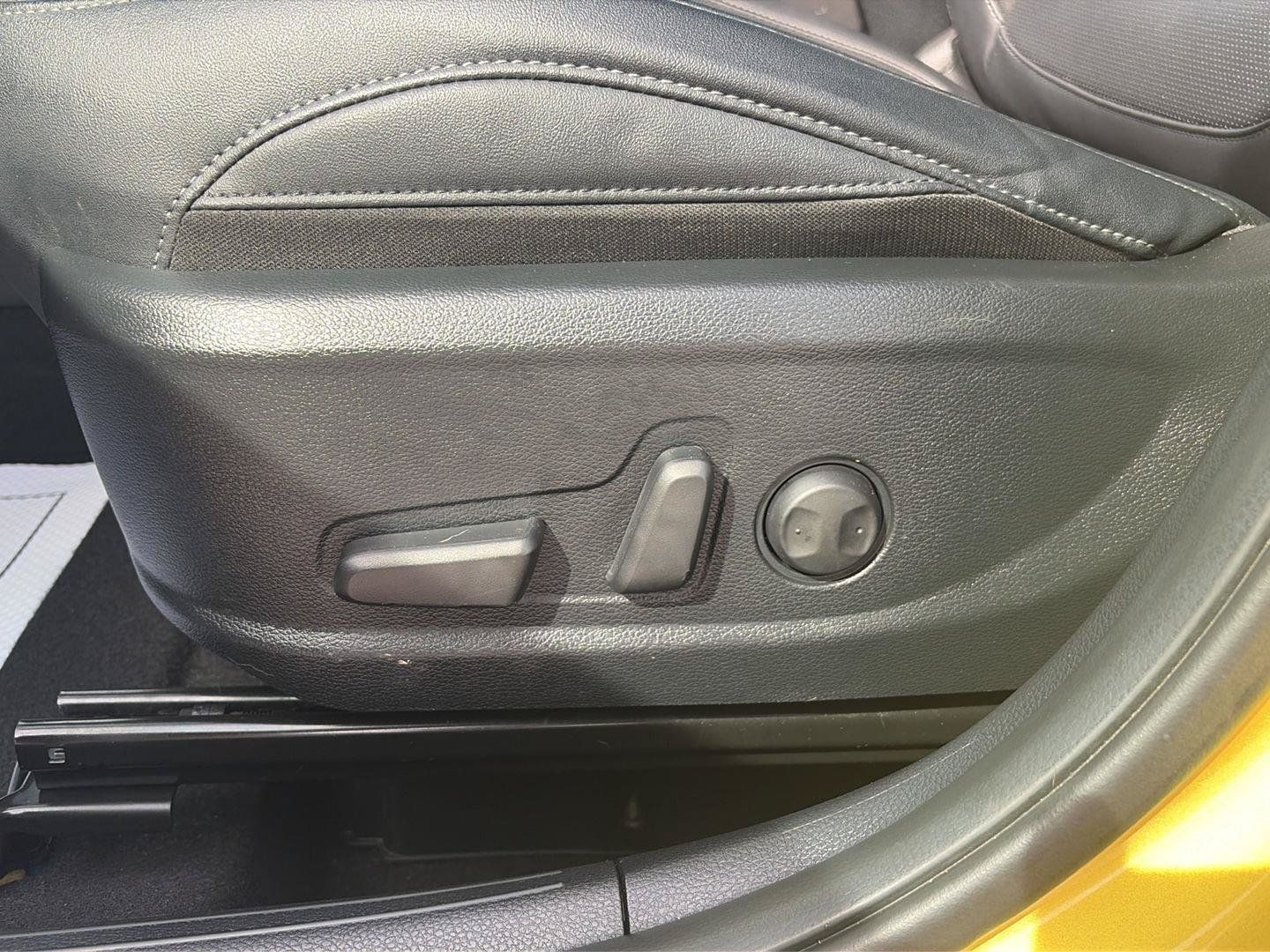 Used 2023 Kia Seltos SX w/ SX Sunroof Package AWD/4WD image 15