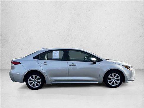 Certified 2025 Toyota Corolla LE image 4