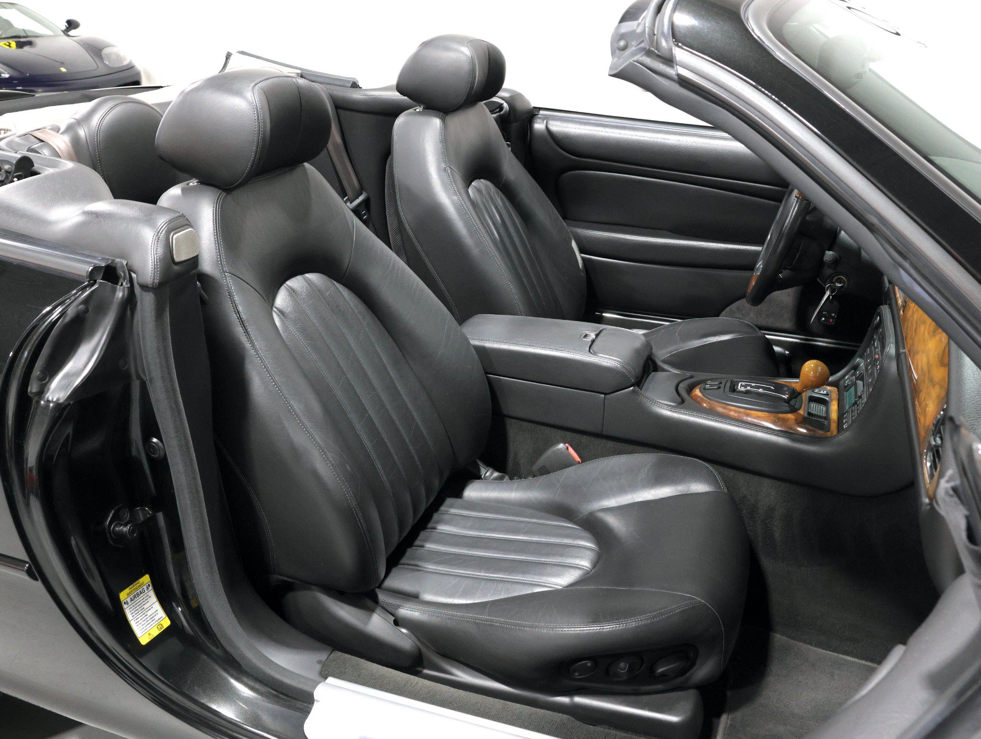 Used 2001 Jaguar XK8 Convertible RWD image 48
