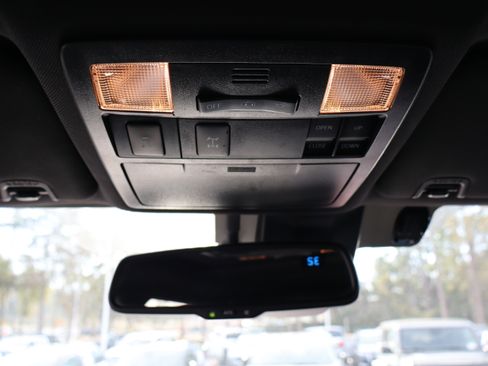 Used 2018 Toyota Tacoma TRD Off-Road w/ TRD Premium Off Road Package image 37