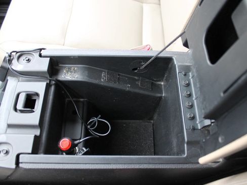 Used 2008 Ford Explorer XLT image 44