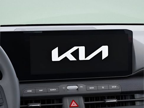 New 2026 Kia K4 FWD image 25