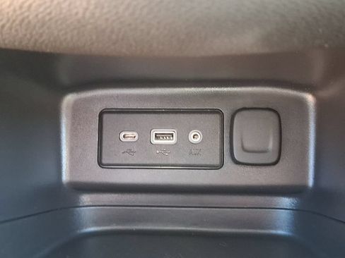 Used 2024 Chevrolet Equinox LT AWD/4WD image 23