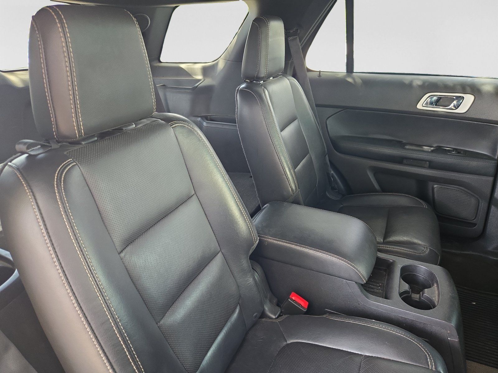 Used 2015 Ford Explorer Sport w/ Equipment Group 401A AWD/4WD image 17