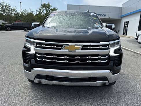 Used 2024 Chevrolet Silverado 1500 LTZ w/ LTZ Premium Package AWD/4WD image 8