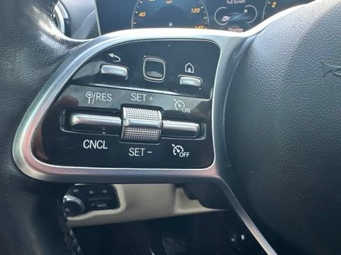 Used 2021 Mercedes-Benz GLA 250 image 18