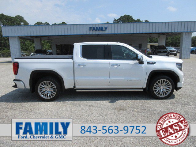 Used 2022 GMC Sierra 1500 Denali w/ Technology Package AWD/4WD image 1