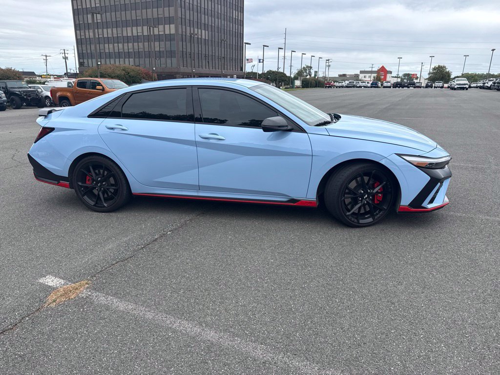 Used 2025 Hyundai Elantra N FWD image 3