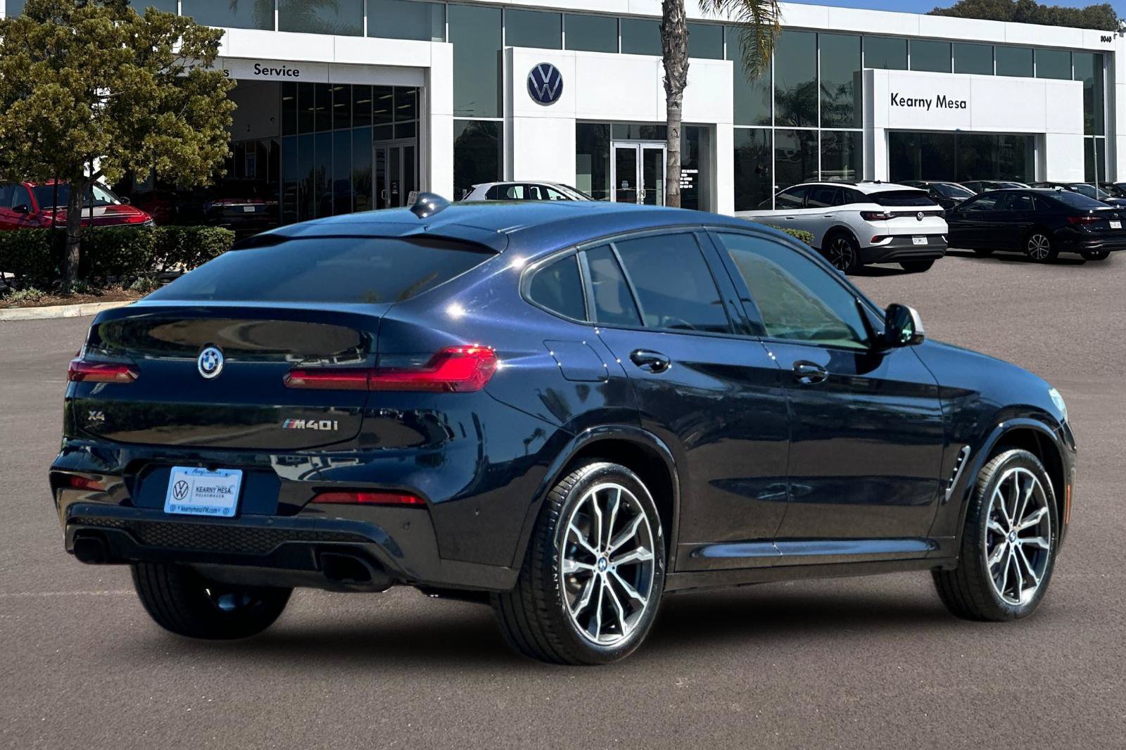 Used 2019 BMW X4 M40i w/ Executive Package AWD/4WD image 4