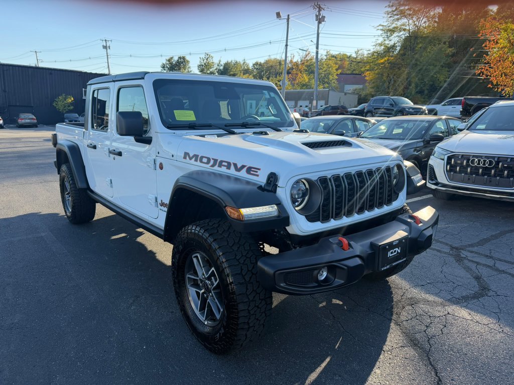 Used 2026 Jeep Gladiator Mojave AWD/4WD image 7