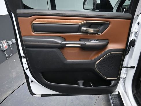 Used 2022 RAM 1500 Limited w/ Body Color Bumper Group AWD/4WD image 40