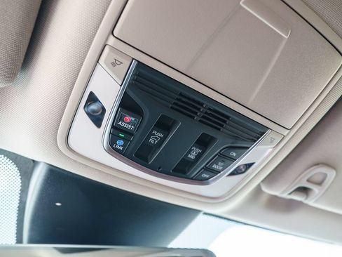 Certified 2024 Acura MDX SH-AWD w/ Technology Package image 32