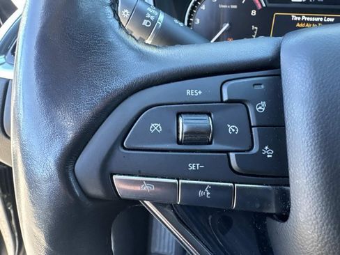 Used 2024 Cadillac XT6 Premium Luxury image 27