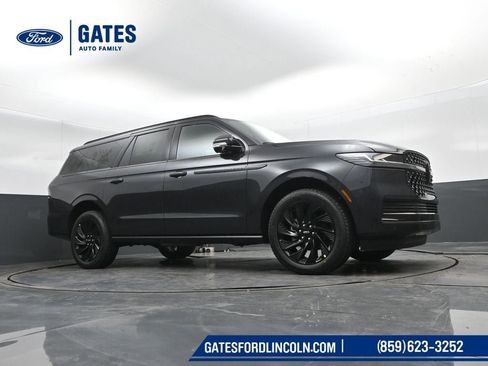 New 2026 Lincoln Navigator L Reserve w/ Jet Appearance Package image 37