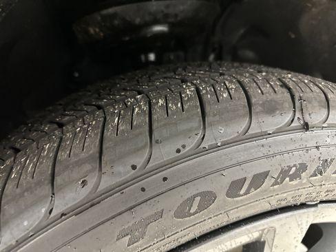 Used 2025 Lexus RX 350h w/ Accessory Package image 12