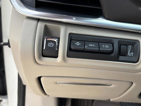 Used 2014 Cadillac XTS Premium w/ Driver Assist Package image 28