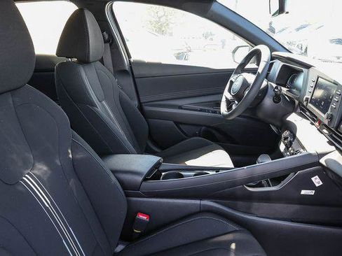 New 2026 Hyundai Elantra SEL Sport image 18