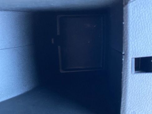 Used 2024 Jeep Compass Latitude image 32