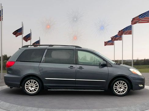 Used 2008 Toyota Sienna XLE Limited image 8