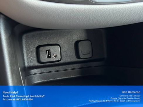 Used 2018 Chevrolet Equinox LS FWD image 36