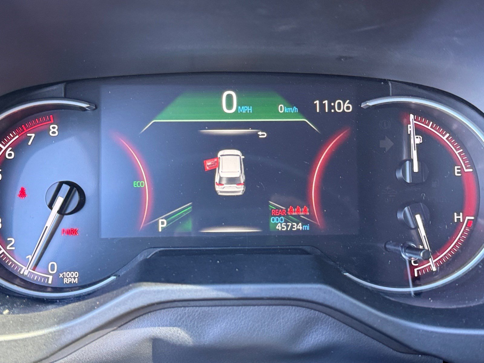 Used 2025 Toyota RAV4 LE AWD/4WD image 11