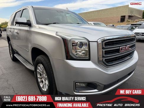 Used 2017 GMC Yukon SLT AWD/4WD image 7