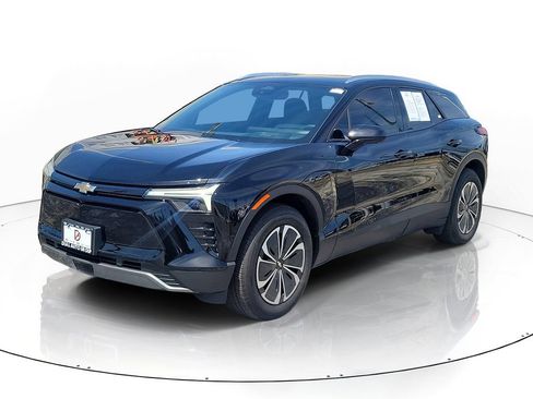 Used 2024 Chevrolet Blazer EV LT AWD/4WD image 2