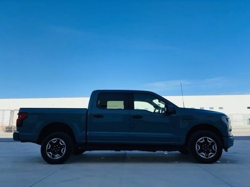 Used 2023 Ford F150 Lightning XLT image 7