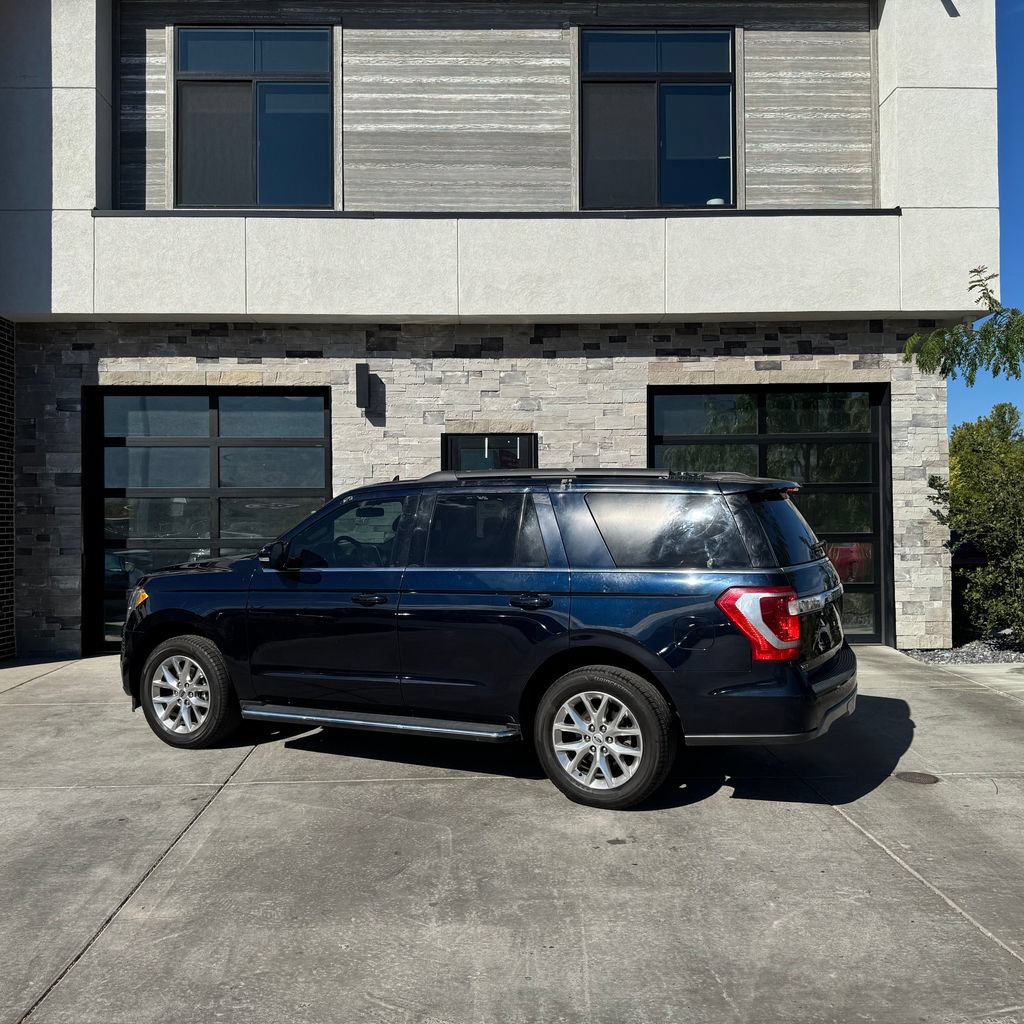 Used 2021 Ford Expedition XLT AWD/4WD image 5