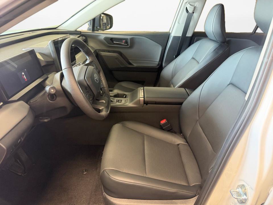 Certified 2026 Toyota RAV4 XLE Premium w/ Panoramic Sun Roof Package AWD/4WD image 11