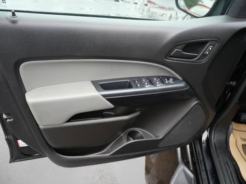 Used 2021 Chevrolet Colorado W/T w/ Custom Special Edition image 18