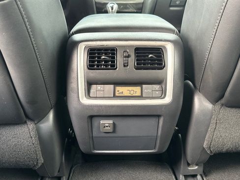 Used 2019 INFINITI QX60 Luxe w/ Essential Package image 33