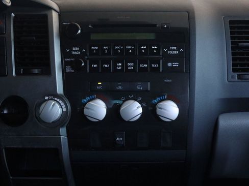 Used 2012 Toyota Tundra 2WD Double Cab image 34