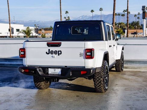 New 2026 Jeep Gladiator Willys image 9