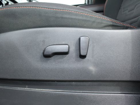 Used 2023 Nissan Frontier PRO-4X w/ Pro Convenience Package image 16