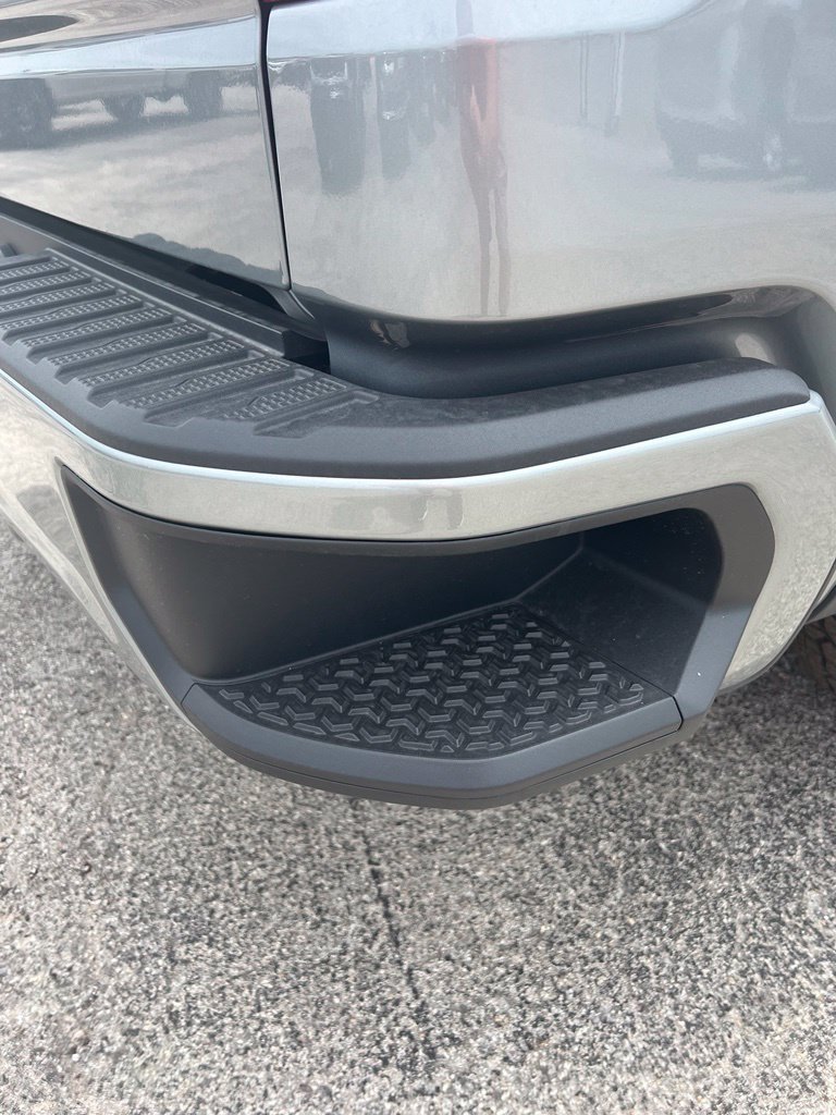 New 2026 Chevrolet Silverado 1500 RST w/ Texas Edition Plus AWD/4WD image 8