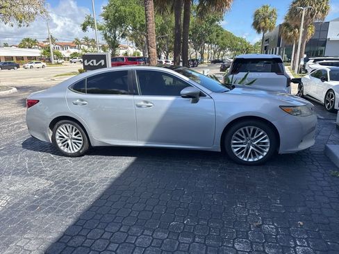 Used 2014 Lexus ES 350 FWD image 3