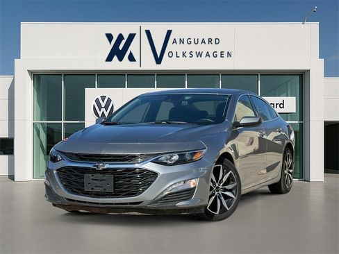 Used 2023 Chevrolet Malibu RS image 1