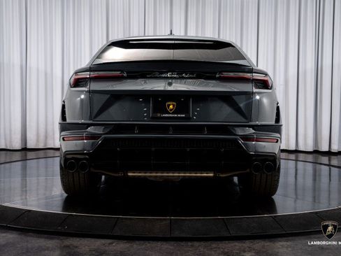 Used 2023 Lamborghini Urus S image 16