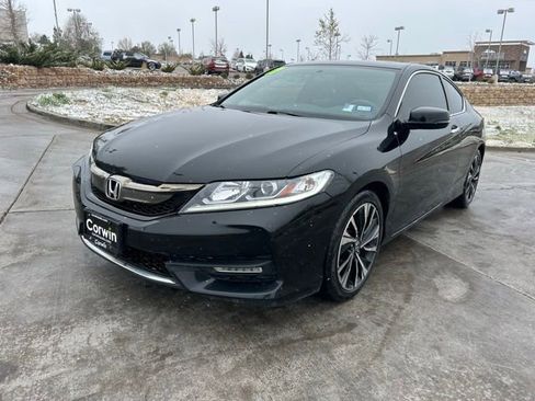 Used 2017 Honda Accord EX image 3