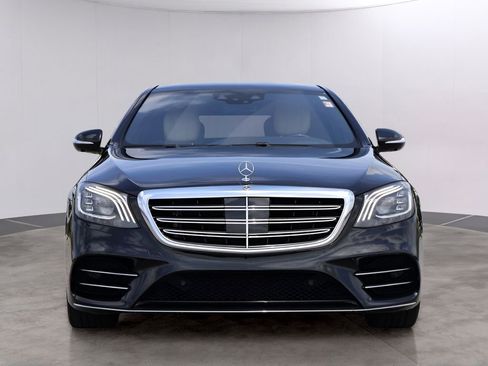 Used 2020 Mercedes-Benz S 560 4MATIC Sedan image 2